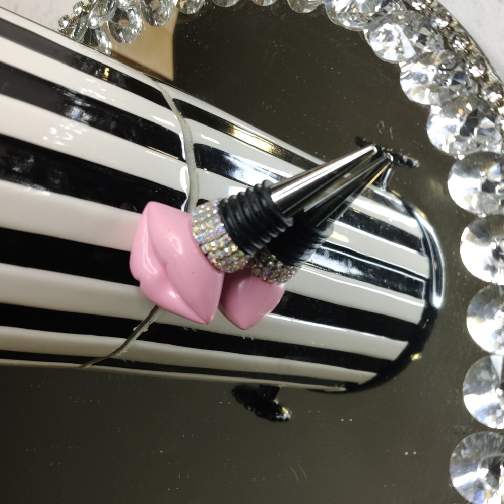 Pink Rhinestone wine stopper - Picture 6 of 8